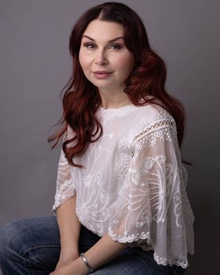 Photo of Dr Elisabeth Anne Pennington - Silvervine Psychology, Psychologist, HCPC - Clin. Psych.