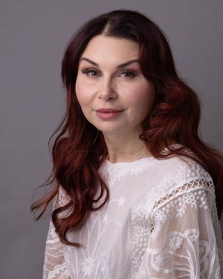Photo of Dr Elisabeth Anne Pennington - Silvervine Psychology, Psychologist, HCPC - Clin. Psych.