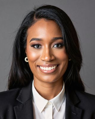 Photo of Amani Davis, Psychologist, PsyD
