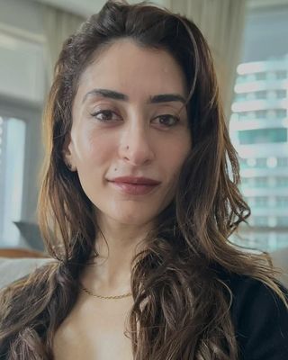 Photo of Dr Rozina Anwar, Psychologist, DCounsPsych, HCPC - Couns. Psych.