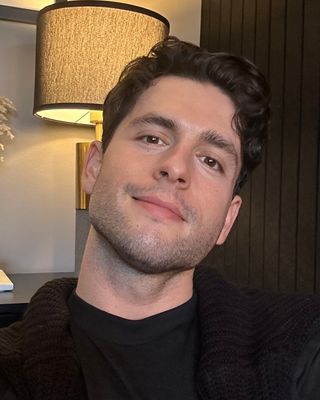 Photo of Zachary M Zaret, Marriage & Family Therapist, MA, LMFT