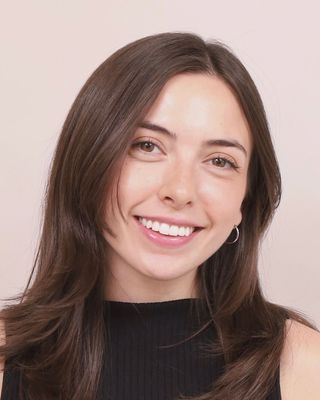 Photo of Andie Toderovitz, Registered Psychotherapist (Qualifying), RP(Q), MACP