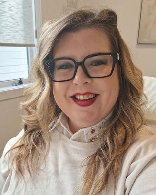 Photo of Stephanie Gorrill, Registered Psychotherapist, MACP