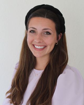 Photo of Nicole Hunka, Pre-Licensed Professional in Lakewood, CO