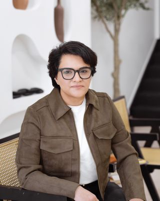 Photo of Zunaira Baig, Registered Social Worker, MSW, RSW, CCDP, Ontario, Alberta