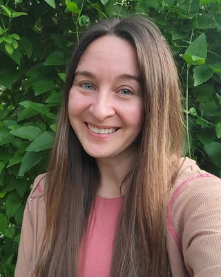 Photo of Angela Rahe, Clinical Social Work/Therapist, MSW, LSW