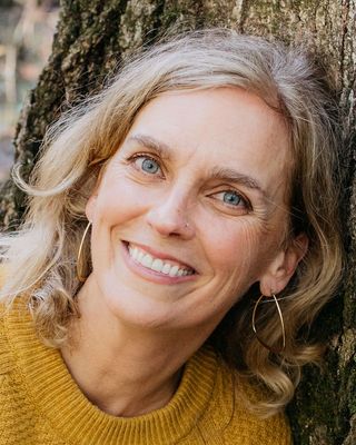 Photo of Kathleen McIntyre, Clinical Social Work/Therapist, LCSWA