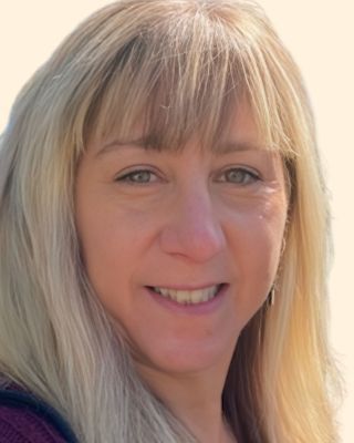 Photo of Lisa Lavelle, Licensed Mental Health Counselor, MS, LMHC