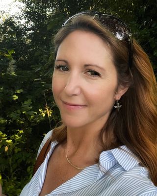 Photo of Leanne Winter, Counsellor, MBACP