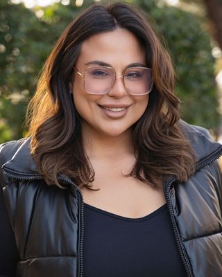 Photo of Dani Savvis, Licensed Professional Counselor, LPC