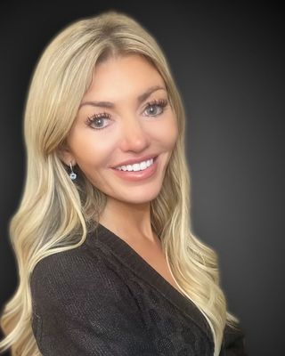 Photo of Jamie Urrutia, Marriage & Family Therapist Associate, AMFT