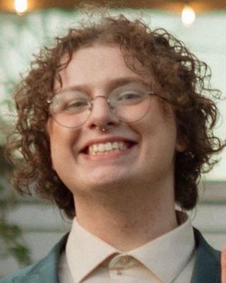 Photo of Robin Steger, Pre-Licensed Professional