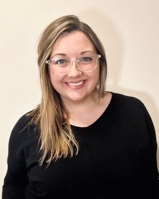 Photo of Meghan Parry, Counsellor in Edmonton, AB