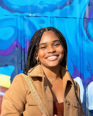 Photo of Lorie Karim, Pre-Licensed Professional