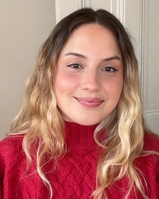 Photo of Ioana Neagoe, LPC