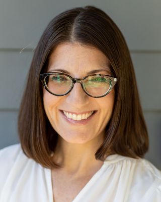 Photo of Diane E. Miller, Clinical Social Work/Therapist, MSW, LICSW