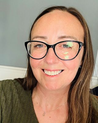 Photo of Andrea Henderson, Psychotherapist, MSc, MBABCP