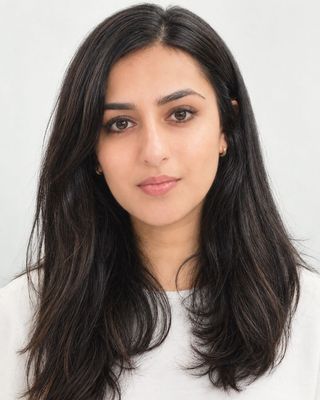 Photo of Aayu Mehmi, Counsellor, MA, PACFA