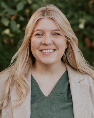 Photo of Abigail L. Isacson, Master Social Worker, LLMSW