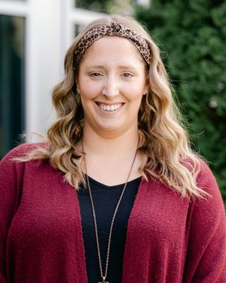 Photo of Kristen Malcolm, Registered Psychotherapist, BA, MTS, MACP