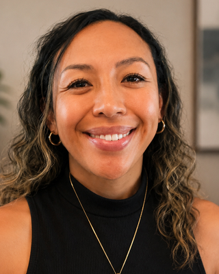 Photo of Marisel Gaviria Robertson, Clinical Social Work/Therapist, LCSW