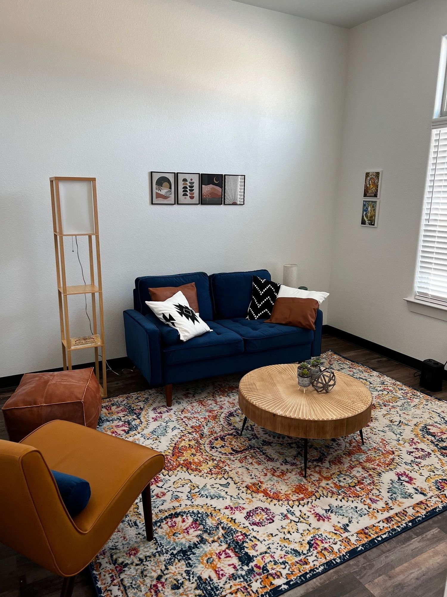 Gallery Photo of quiet and calming therapy room