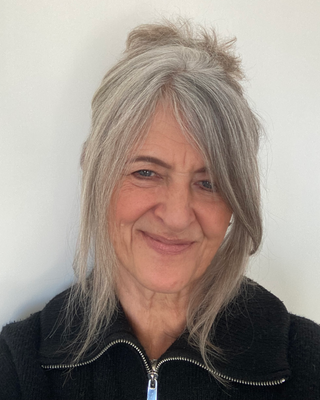 Photo of Carolyn Kirk, Counsellor, MNCPS Acc.