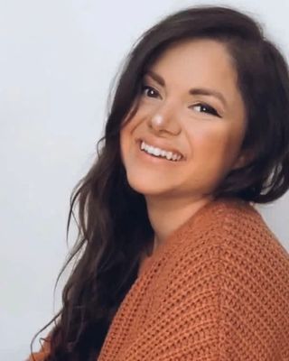 Photo of Kari Del Real -Couples & Infidelity Therapist, Marriage & Family Therapist, LMFT