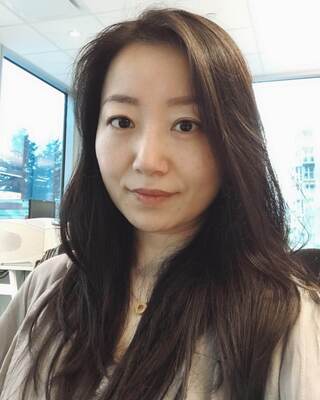 Photo of Fangzhao Helena Hu, Counsellor in West End, Vancouver, BC