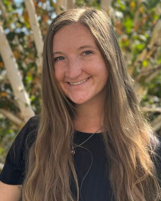 Photo of Arissa Barton, Clinical Social Work/Therapist, CSW, MSW
