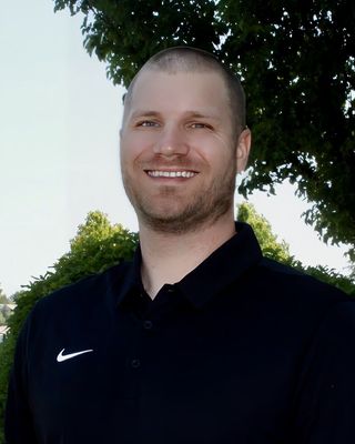 Photo of Ryan Listberger, Marriage & Family Therapist Associate, AMFT