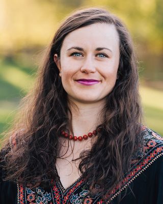 Photo of Sarah Hunt, Pre-Licensed Professional, MSCMHC, I
