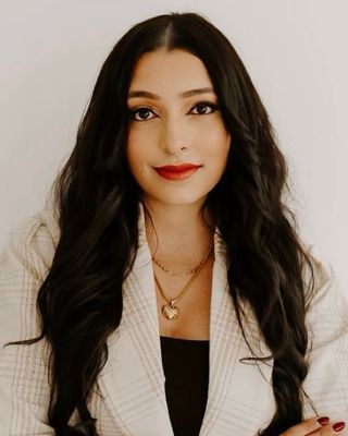 Photo of Anjali Lakhani, Registered Provisional Psychologist, MACP, BSc