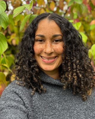 Photo of Charlotte Gutu, Psychotherapist, MBACP