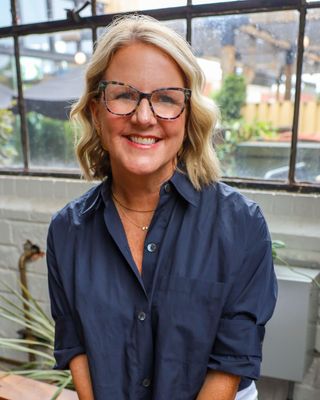 Photo of Molly H Gray, Clinical Social Work/Therapist, MSW, LCSW, RPT