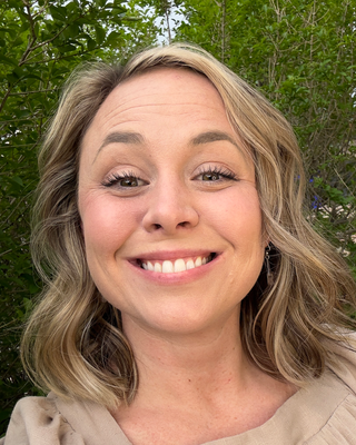 Photo of Lauren Taylor, Licensed Professional Counselor, LPC