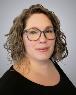 Photo of Emily Lozada-Kirlew, Licensed Professional Counselor, LPC