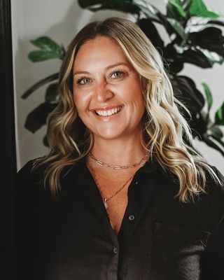 Photo of Stevie Harris, Clinical Social Work/Therapist, LCSW