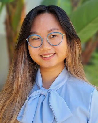 Photo of Kerry Luo, Associate Clinical Social Worker in Los Angeles, CA