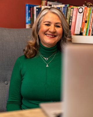 Photo of Rebeca Paiva, Counsellor, MSc, MBACP Accred