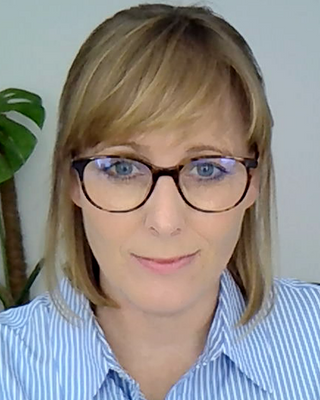Photo of Michelle Woods, Psychotherapist, MBABCP