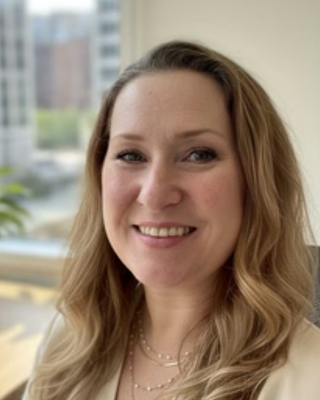 Photo of Holly Miller, Marriage & Family Therapist, LMFT