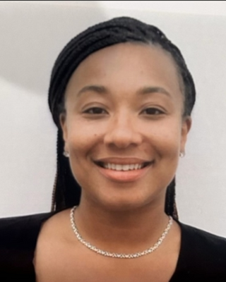 Photo of Zhabre Russell, Licensed Social Worker