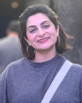 Photo of Sara Khatri, Registered Psychotherapist in Downtown, Toronto, ON