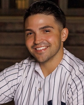 Photo of Saul J Alvarez, Pre-Licensed Professional, MA, RMHCI, EMDR