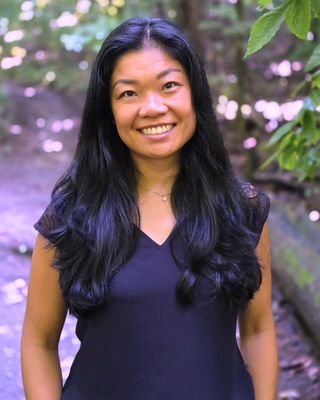 Photo of Jen Chan, Registered Psychotherapist (Qualifying), MA, InP, BBA