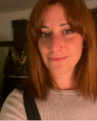 Photo of Jade Sharif, Psychotherapist, MBACP