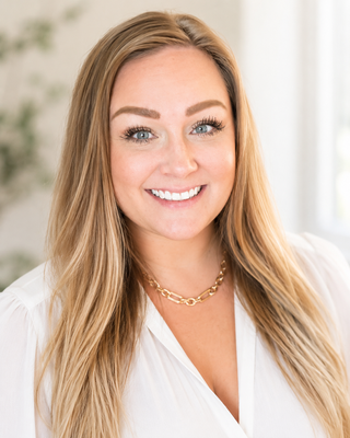 Photo of Cassandra Hovet, Clinical Social Work/Therapist, MSW, LCSW, LICSW