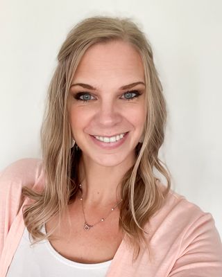Photo of Hayley Dixon - Davis Behavioral Health, Clinical Social Work/Therapist, CSW