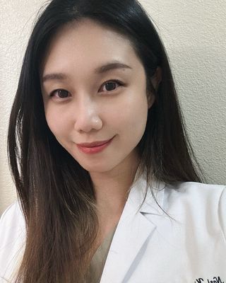 Photo of Nari Kim, Psychiatric Nurse Practitioner, PMHNP, BC